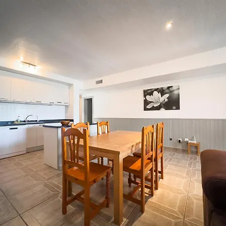 Apartment Beachfront Primera Linea 1-06