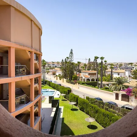 Beachfront Primera Linea 1-06 Apartment