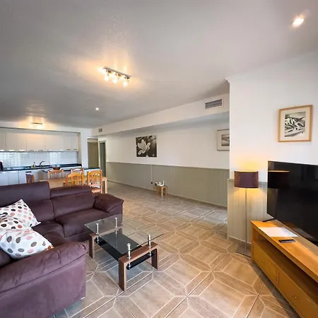 Beachfront Primera Linea 1-06 아파트 오리후엘라